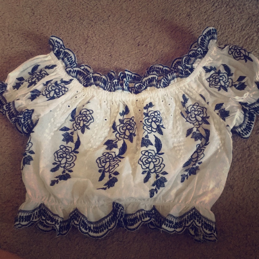Floral peasant crop top